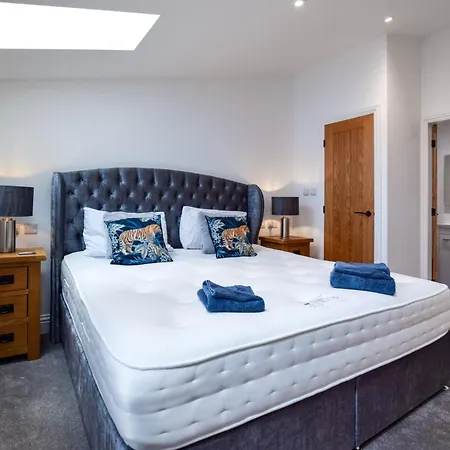 3 Bed In 93896 Tollerton (Yorkshire)